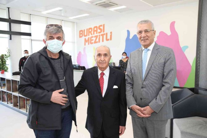 Hikmet Çetin: "Mezitli’deki Çalışmalardan Son Derece Etkilendim"