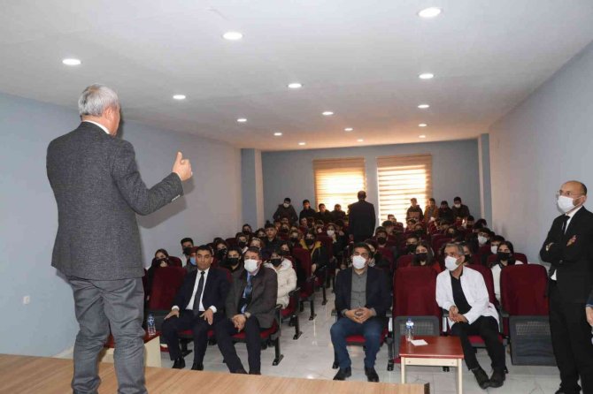 Müdür Gür’den Pısa’da Hakkari’yi Temsil Edecek Okula Ziyaret