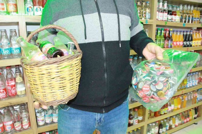 Çocukluğunu Özleyen Bu Gazozcuya Geliyor: 150 Çeşit Gazoz Var