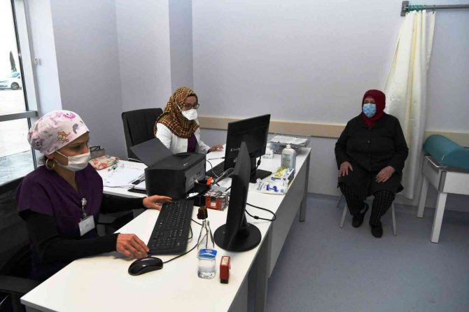 Eğirdir Devlet Hastanesi "Yaşlı Dostu Hastane" Konseptiyle Hizmet Veriyor