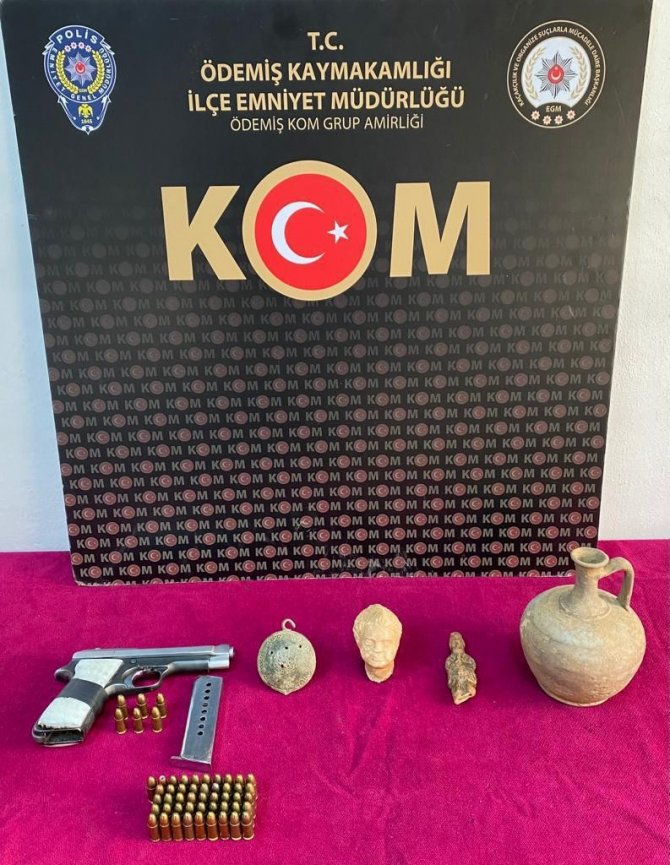 İ̇zmir’de Roma Ve Bizans Dönemine Ait Tarihi Eserler Ele Geçirildi