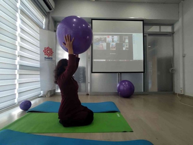 Karesi Belediyesi’nden On-line Doğuma Hazırlık Kursu