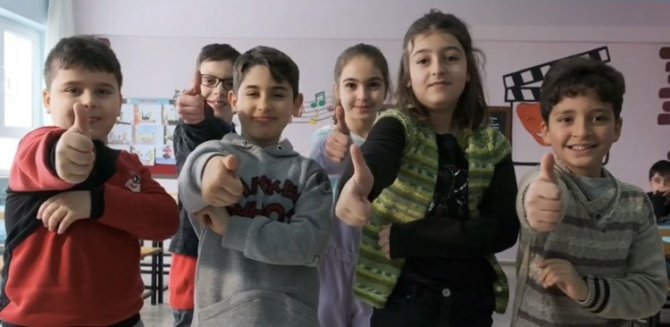 “Kitaplığımızı Biz Yaptık İ̇çini Beraber Dolduralım” Kampanyasına Destek İstendi