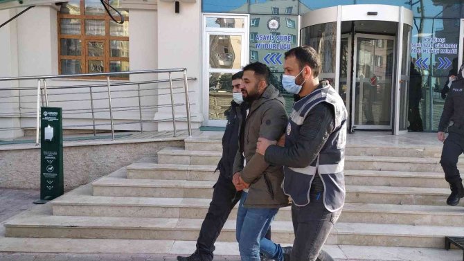 Eski Ortağının Evini Basarak 5 Kişiyi Yaralayan Kişi Tutuklandı