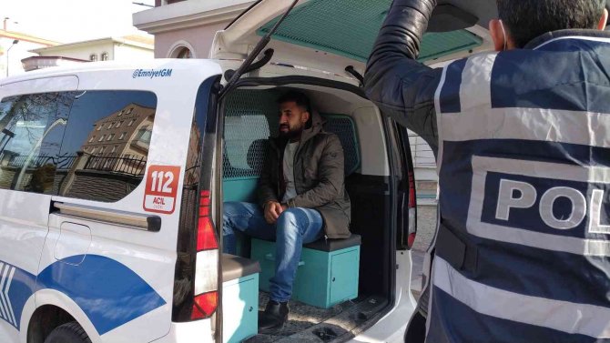 Eski Ortağının Evini Basarak 5 Kişiyi Yaralayan Kişi Tutuklandı