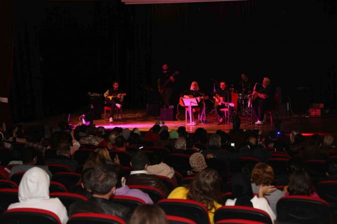 Erdemli’de Pop Ve Jazz Konseri