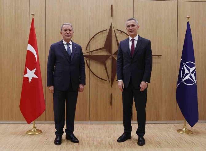 Milli Savunma Bakanı Akar, Nato Genel Sekreteri Stoltenberg İle Görüştü