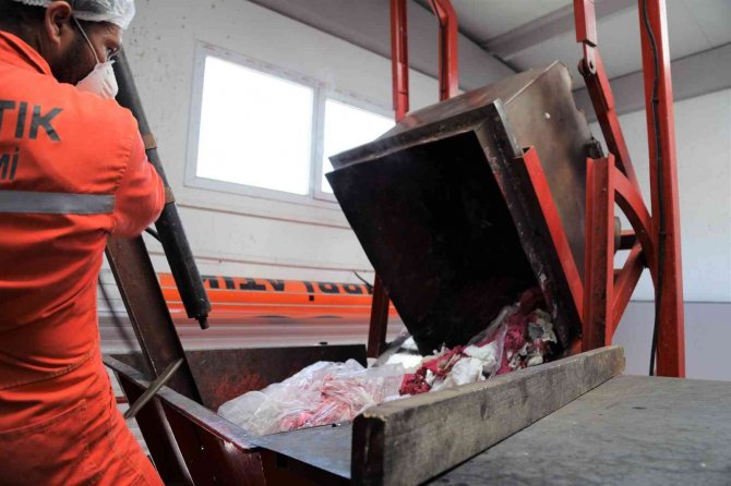 5 Bin Ton Tıbbi Atık Bertaraf Edildi