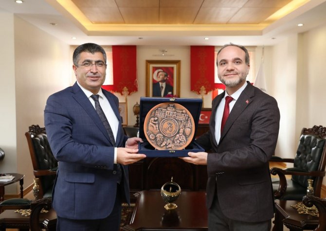 Rektör Aktekin’den Rektör Uslu’ya Hayırlı Olsun Ziyareti