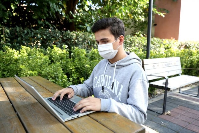 Üniversiteye Hazırlanan Gençlere Destek