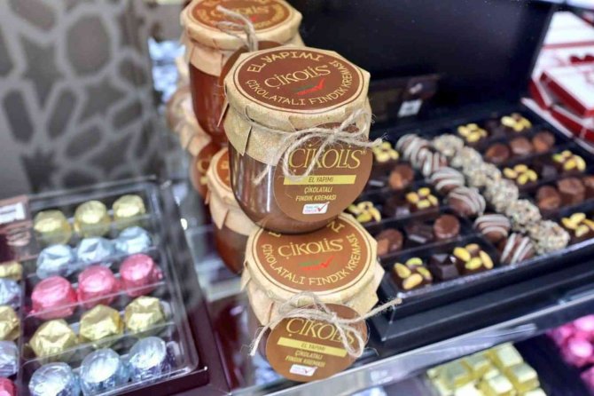 Öğrencilerin Ürettiği Çikolis’e Tam Not