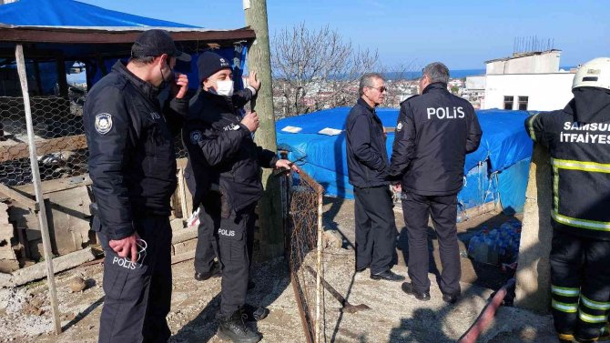 Yangında Polisler Yaşlı Kadını Ölümden Kurtardı