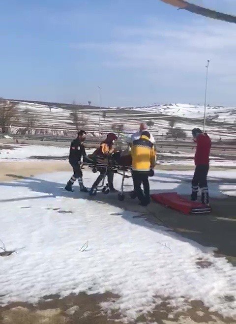 Felç Geçiren 81 Yaşındaki Hastanın Yardımına Ambulans Helikopter Yetişti