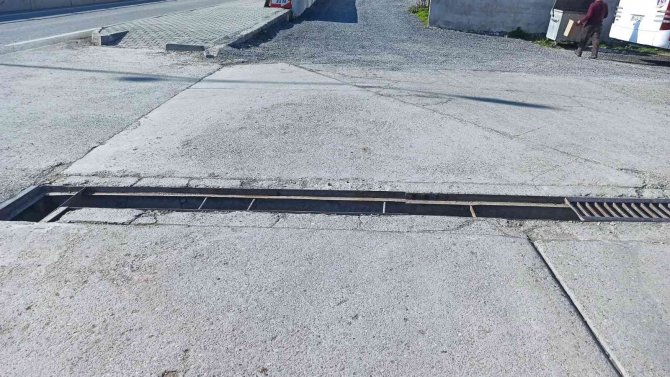 Hırsızlık Anı Kamerada