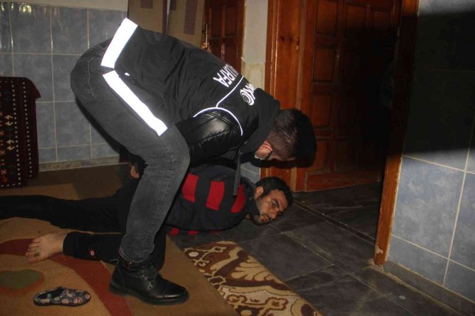 Şanlıurfa’da Nefes Kesen Uyuşturucu Operasyonu: 33 Gözaltı