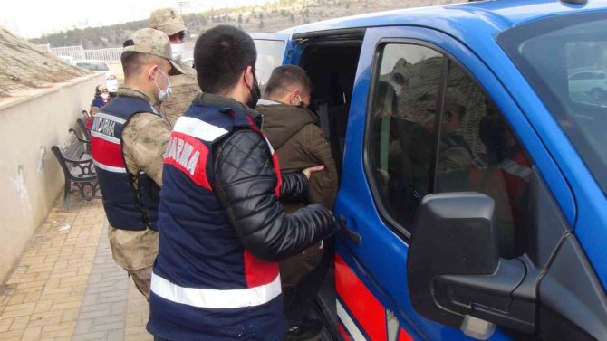 Hakkında 14 Yıl Kesinleşmiş Hapis Cezası Bulunan Şahıs Jandarmadan Kaçamadı