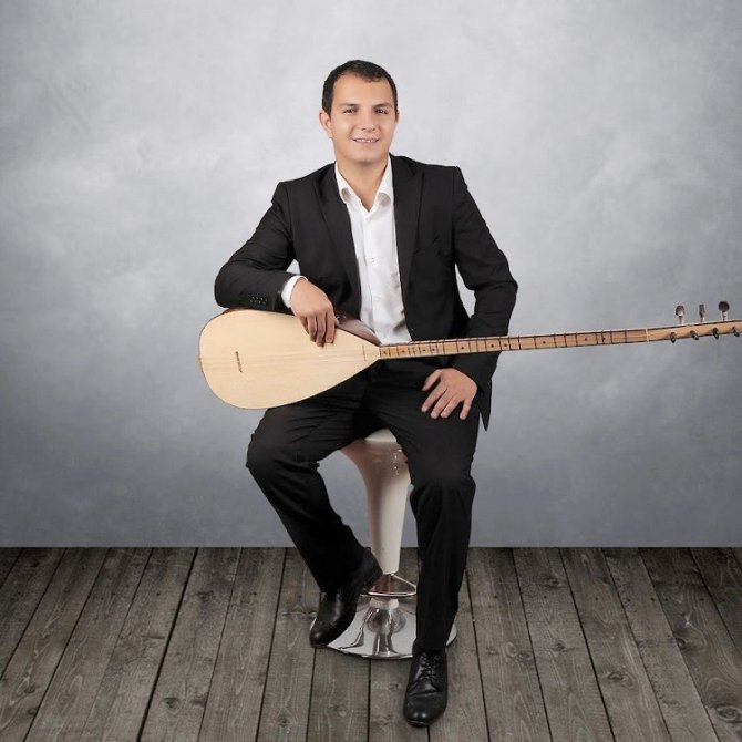 Türkiye’nin En Genç Ozanlarından Biri Aynı Zamanda İletişim Öğrencisi