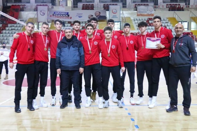 Voleybol Yarı Final Müsabakaları Sona Erdi