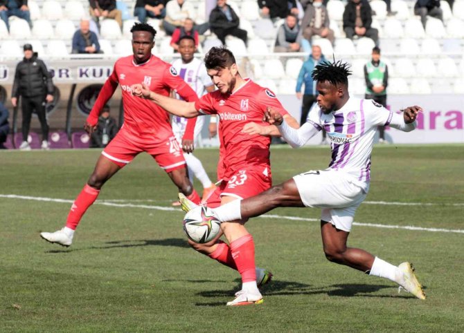 Spor Toto 1. Lig: Ankara Keçiörengücü: 3 - Balıkesirspor: 1