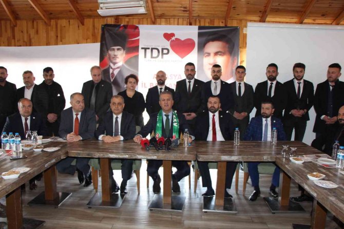 Mustafa Sarıgül: “Siyaseti Yuvarlak Masalarda Değil, Halkın İçinde Yapmaya Devam Edeceğiz”