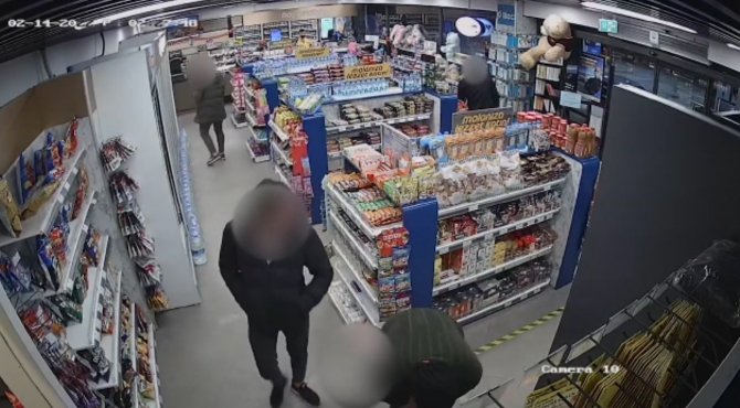 Akaryakıt İstasyonundaki Hırsızlık Kamerada