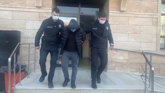 Ümraniye’de Sağlık Çalışanına Kafa Atarak Burnunu Kıran Saldırgan Tutuklandı