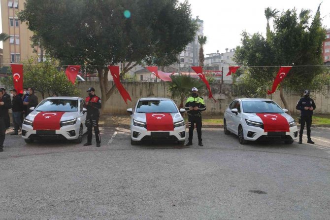 Kozan Emniyetine Hayırseverlerden Araç Bağışı