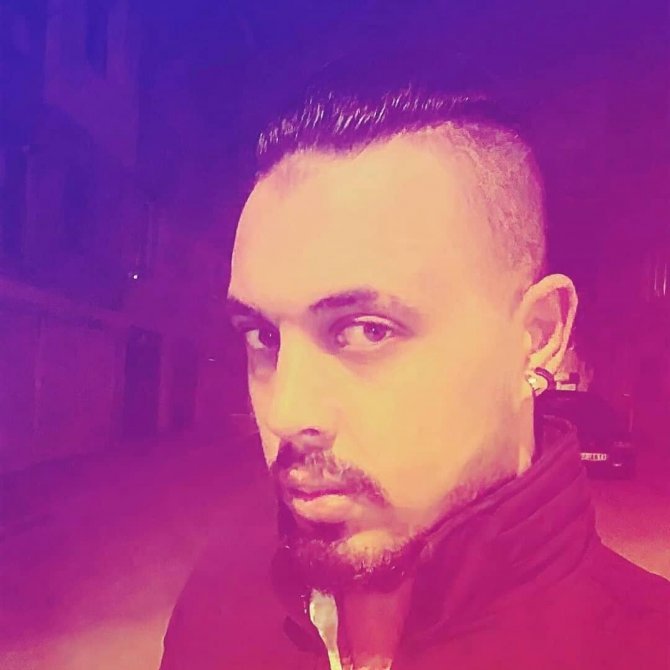 İ̇ntihar Girişiminde Bulunan Genç Hem Kendini Hem De Jandarma Astsubayı Vurdu