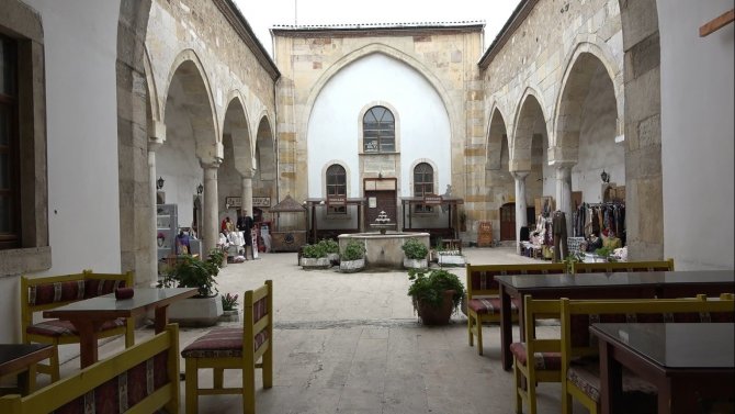 760 Yıllık Selçuklu Eseri: Pervane Medresesi