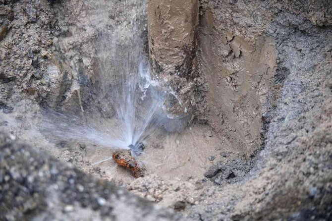 Aski̇’den Suda Kayıp Kaçağa Anında Müdahale