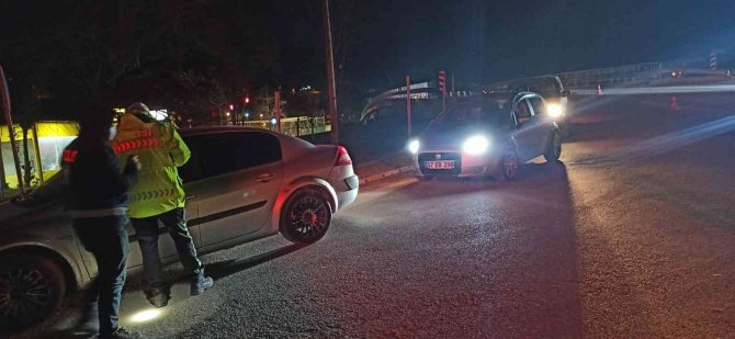 Ayancık Polisten Eş Zamanlı Denetim