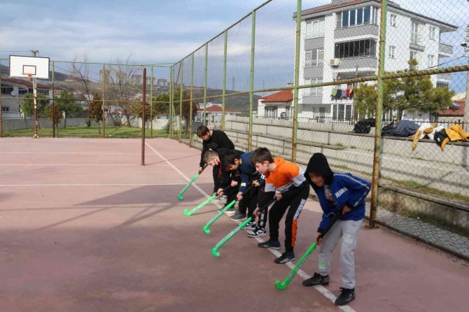 Karesi’de Çocuklar Sporla Buluşuyor