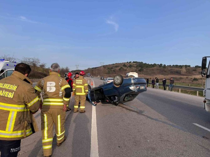 Bandırma’da Trafik Kazası İki Kişi Yaralandı