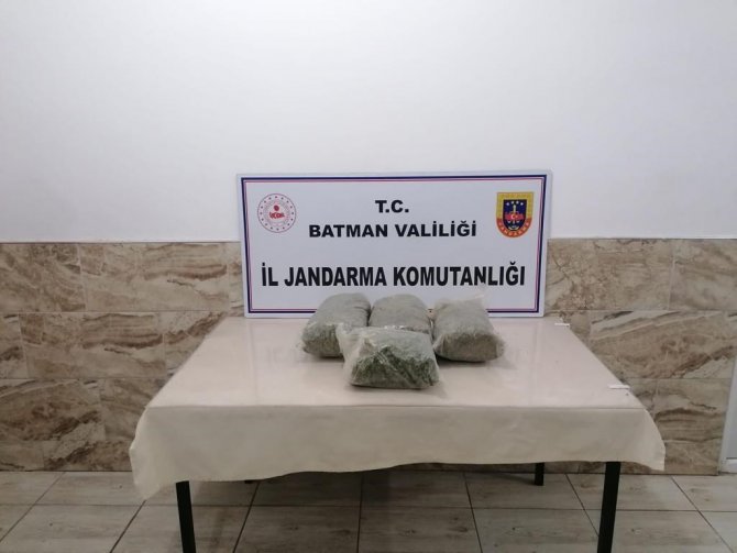 Batman’da Uyuşturucu Maddesiyle Yakalanan 2 Kişi Tutuklandı