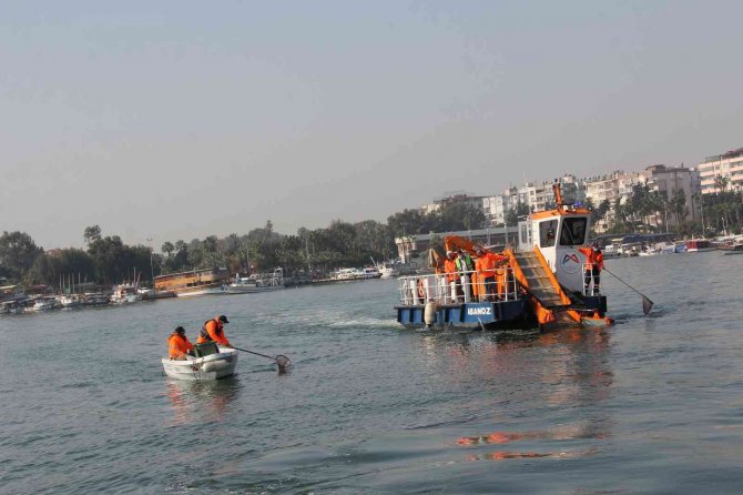 Mersin’de Bir Yılda Denizden Çıkan Çöp Dudak Uçuklatıyor