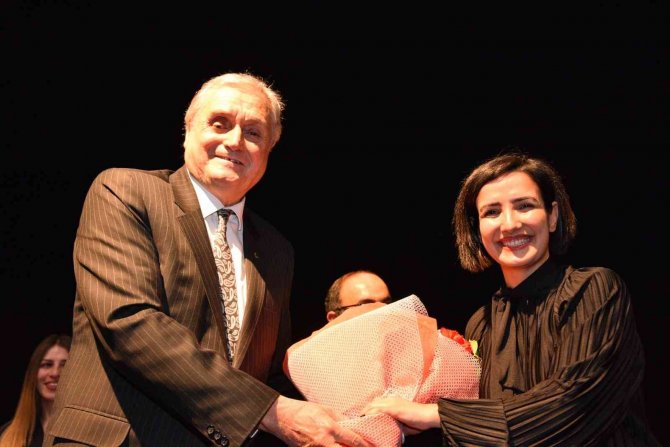 ’Bu Toprağın Çocukları Buluşuyor’ Adlı Oyun İlk Sahnesini Aldı