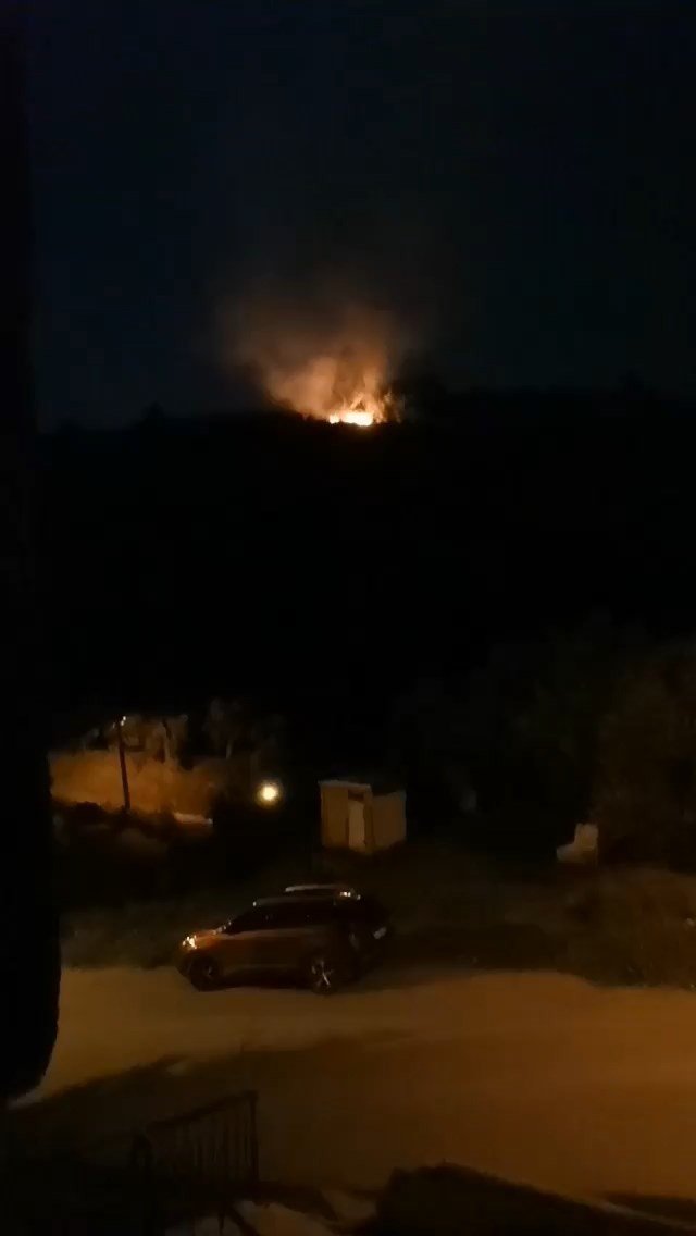 Bursa’da Alevleri Görenler Orman Yangını Zannetti, Bağ Evi Yangını Çıktı