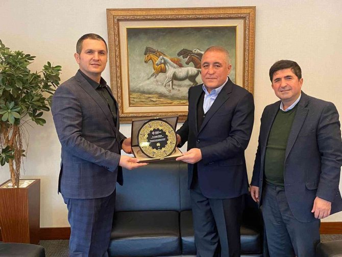 Cahi̇de’den Osb Başkanı Şimşek Ve Bölge Müdürü Özcan’a Teşekkür