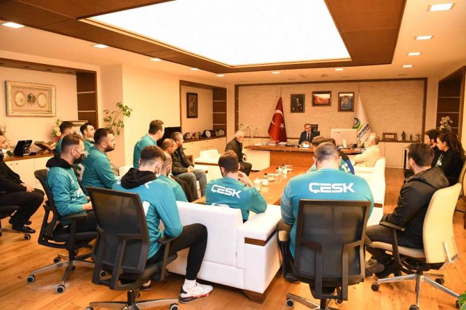 Çesk Basketbol Takımı 3. Oldu