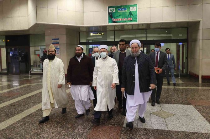Diyanet İ̇şleri Başkanı Erbaş Pakistan’da