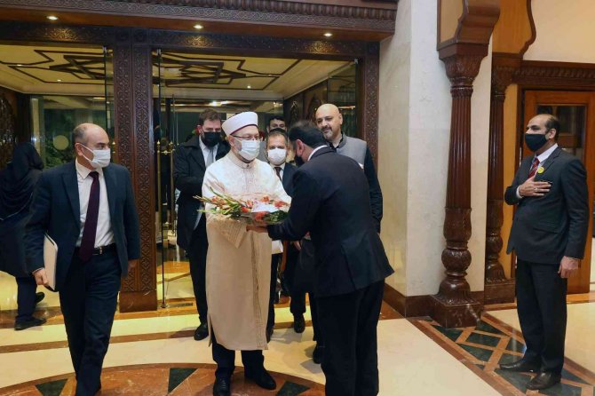 Diyanet İ̇şleri Başkanı Erbaş Pakistan’da