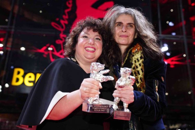 Berlin Film Festivali’nde Meltem Kaptan ’Gümüş Ayı’yı Kazandı