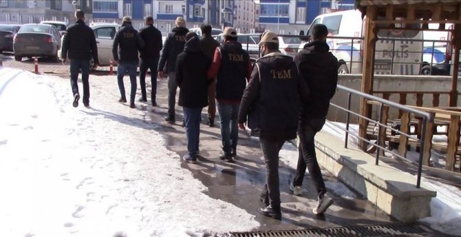 Terör Örgütü Propagandası Yapan Zanlılara Eş Zamanlı Operasyon: 8 Gözaltı