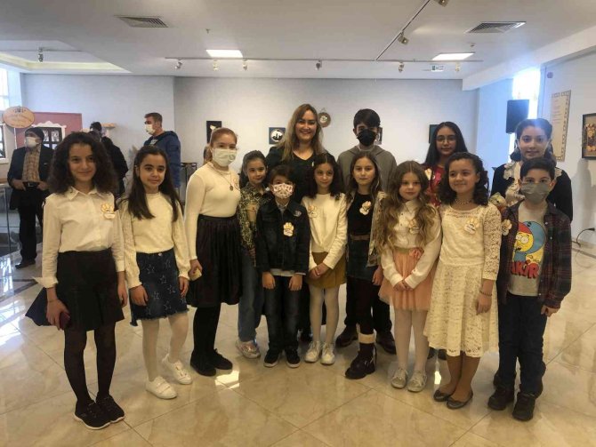 Dünya Kediler Günü’nde Yaptıkları Eserler Sanatseverlerle Buluştu
