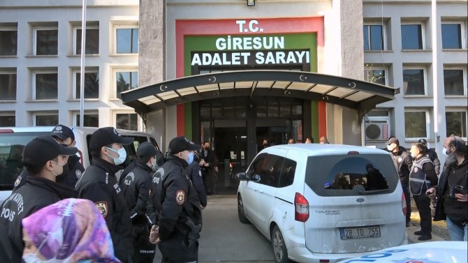16 Yaşındaki Sıla Şentürk’ü Bıçakla Öldüren Şahıs Adliyeye Getirildi