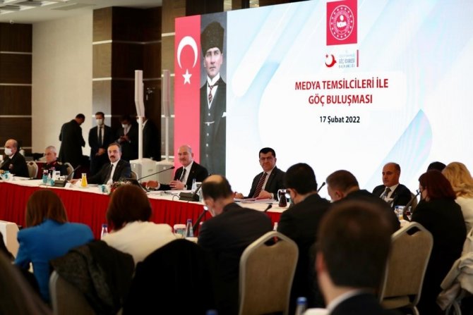 Bakan Soylu: “Türkiye’de 3 Milyon 700 Bin Civarında Olmak Üzere Geçici Koruma Statüsünde Suriyeli Var”