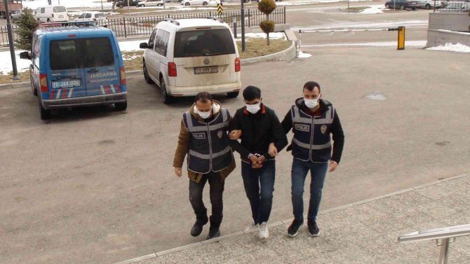 Gündüz Dilencilik Gece Hırsızlık Yapan Şüpheli Yakalandı