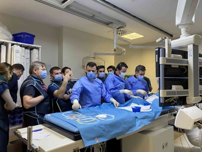 Dünya Hekimleri Türk Doktorlardan Eğitim Almak İçin Geliyor