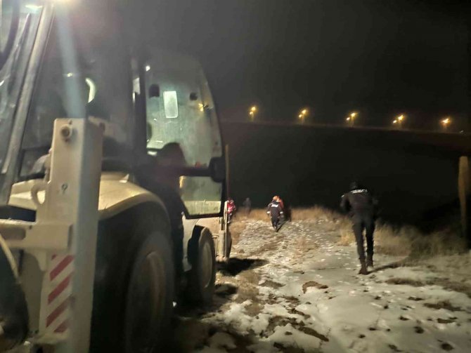 Kayalıklarda Ölü Bulunan Kadının Kimliği Belli Oldu
