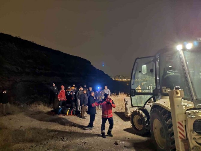 Kayalıklarda Ölü Bulunan Kadının Kimliği Belli Oldu